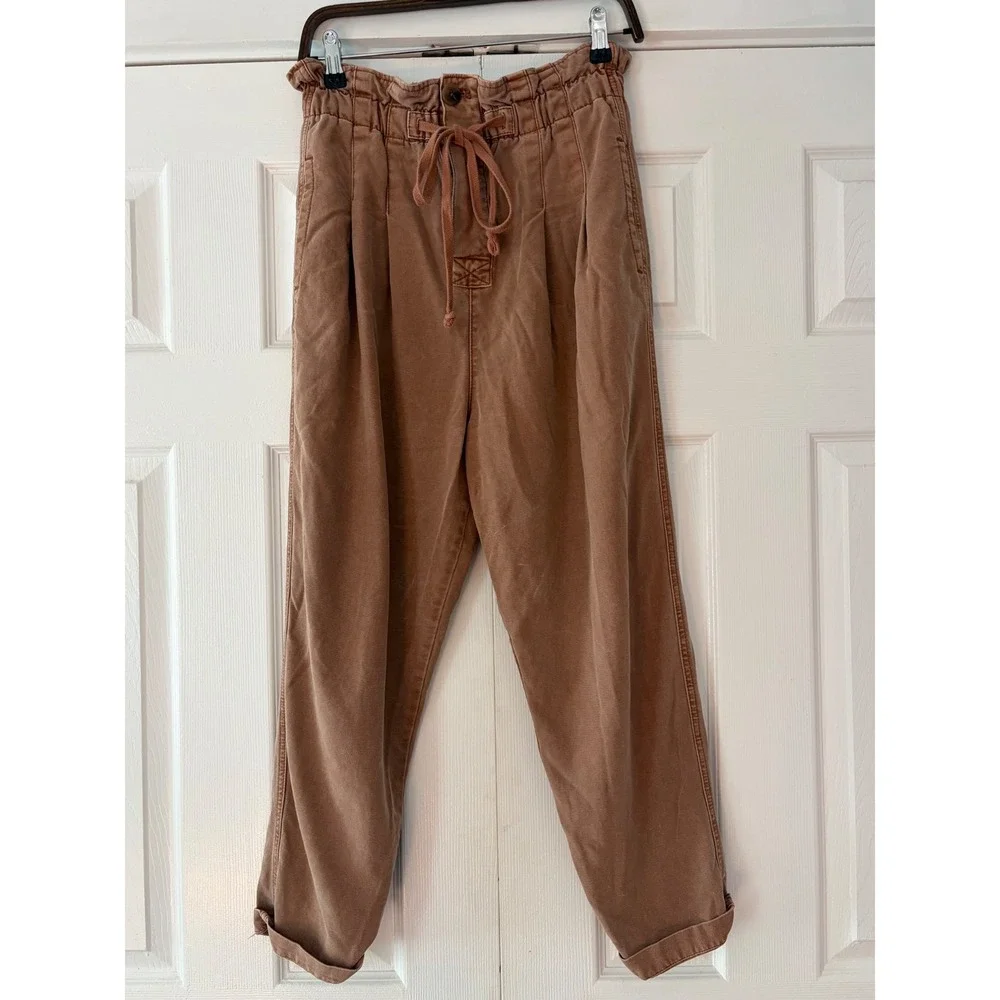 Free People Brown Paperbag Waist Tapered Pleated Pants Small High Rise Cropped